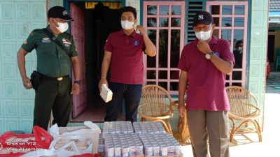 Pemdes Dusun Baru ll Bagikan Masker dan Susu Beruang