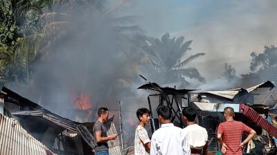 Breaking News!!! Rumah Mantan Kades Pagar Jati Terpanggang