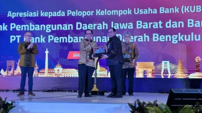 Bank Pembangunan Daerah Bengkulu Raih Apresiasi Pelopor Kelompok Usaha Bank (KUB)